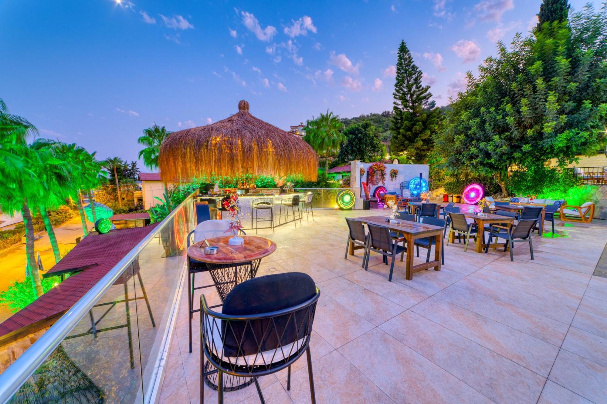 Illusion Beach & Clubhotel - Adults Only Alanya Buitenkant foto