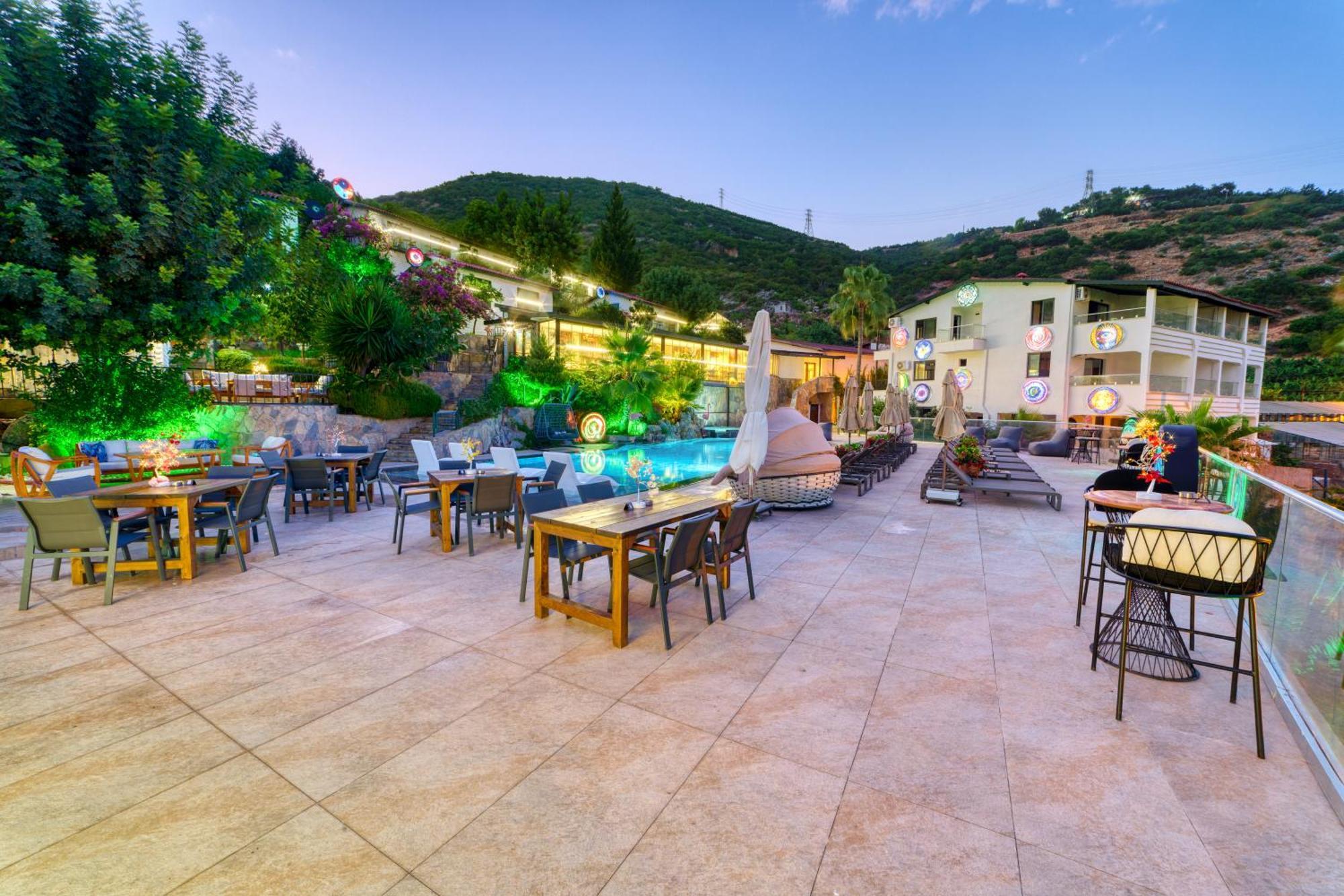 Illusion Beach & Clubhotel - Adults Only Alanya Buitenkant foto